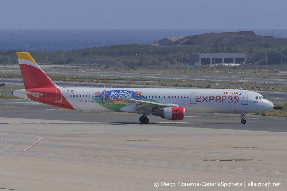 EC-JDM (2357) 2004 Airbus A321-213