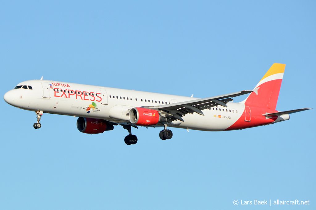 EC-JLI (2563) 2005 Airbus A321-211