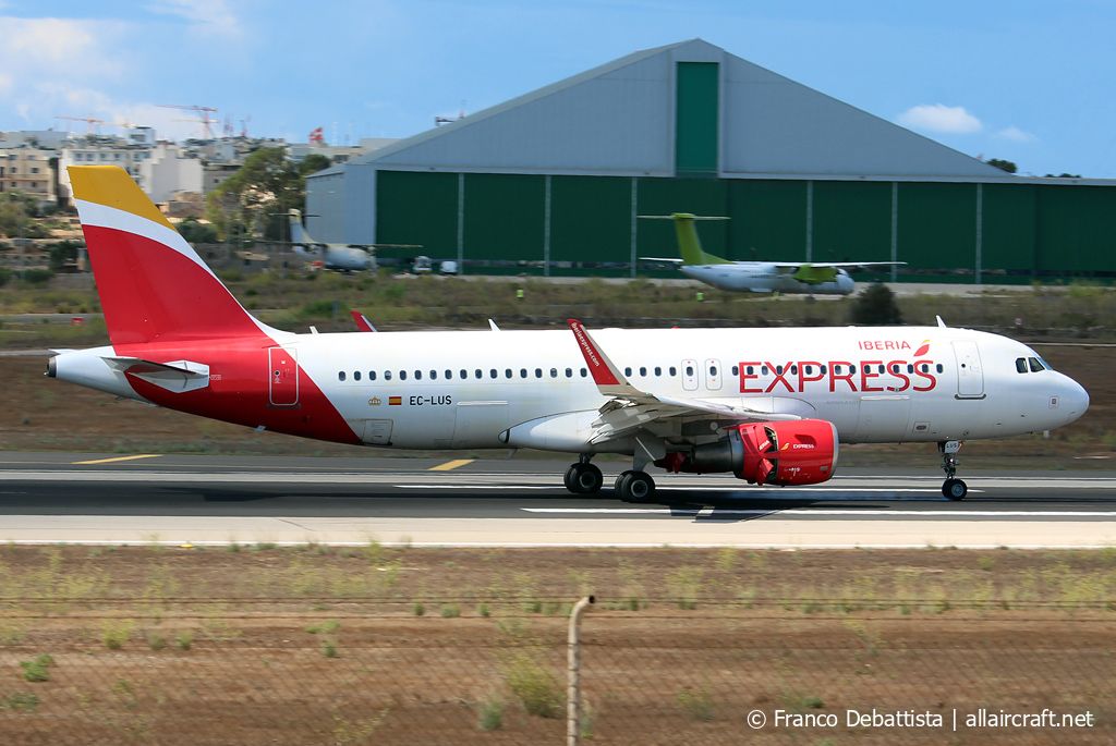 EC-LUS (5501) 2013 Airbus A320-216(WL)