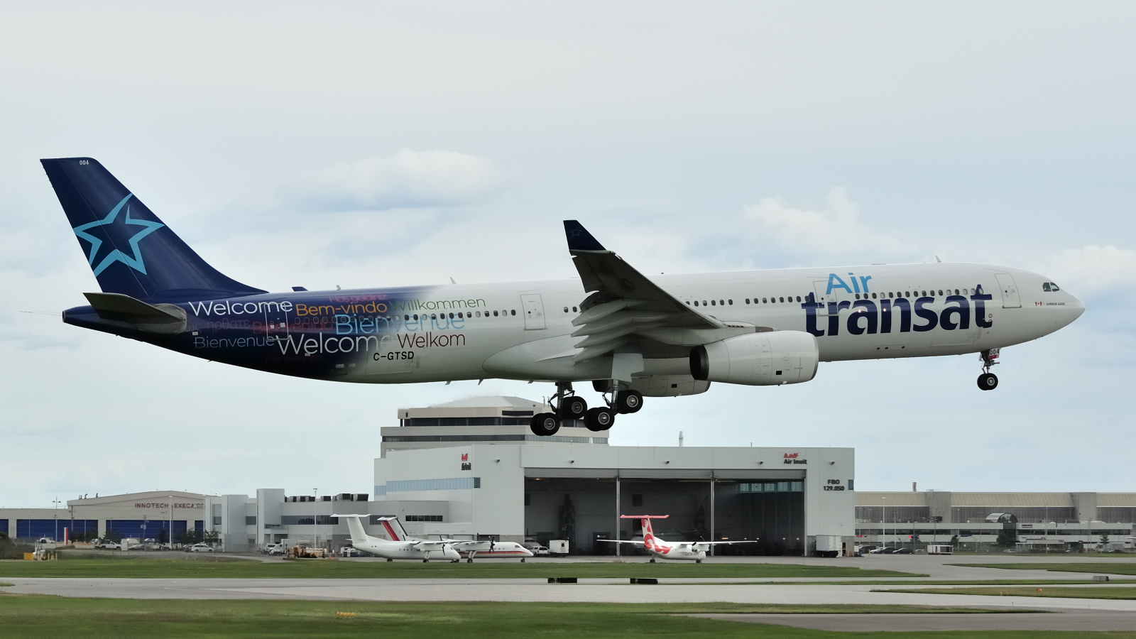 C-GTSD (407) 2001 Airbus A330-343