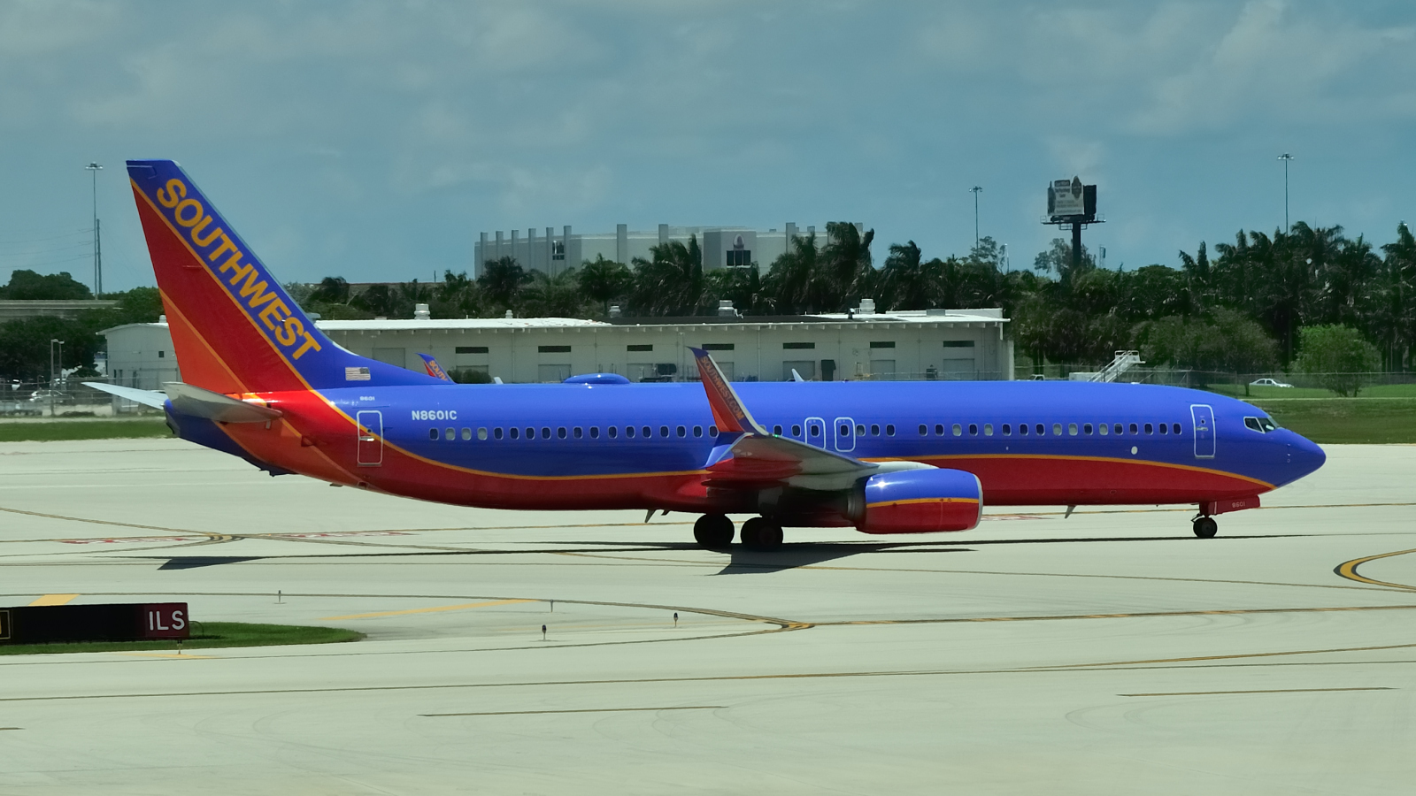 N8601C, (cn 38874/4050), Boeing 737-8H4