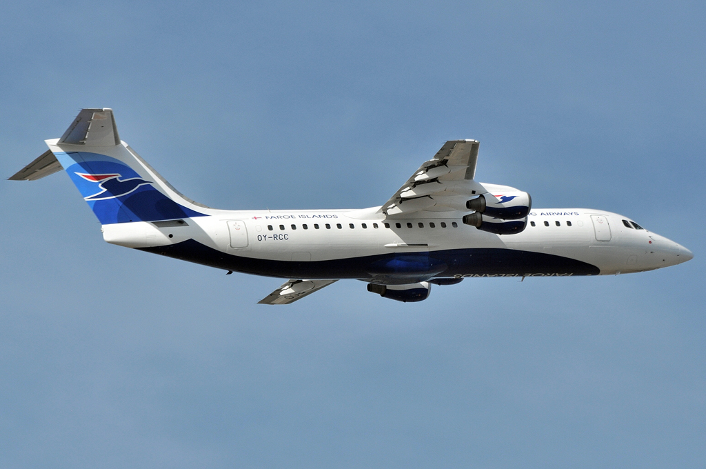 OY-RCC (cn E03357) BAe Avro 146-RJ100