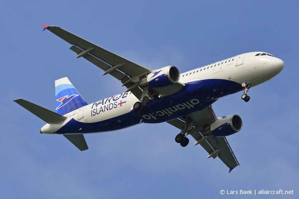 OY-RCJ (7465) 2016 Airbus A320-214