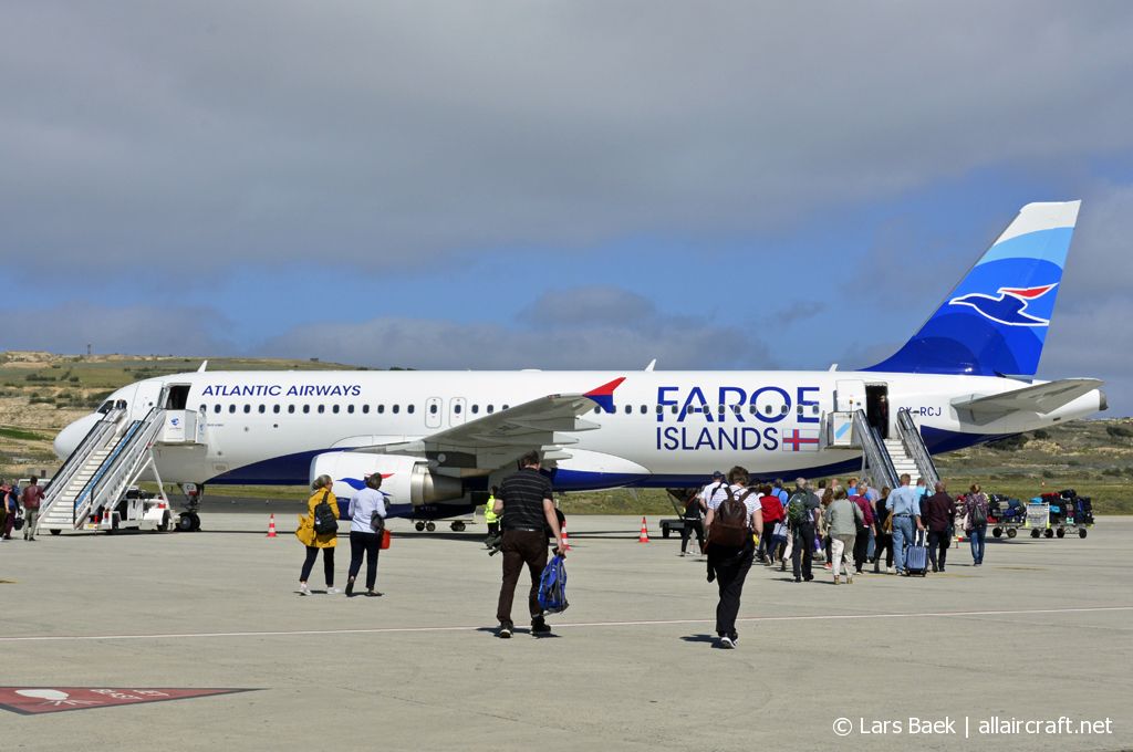 OY-RCJ (7465) 2016 Airbus A320-214