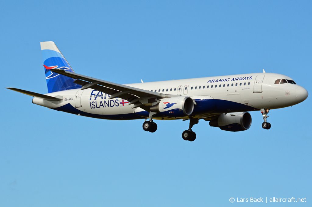 OY-RCJ (7465) 2016 Airbus A320-214