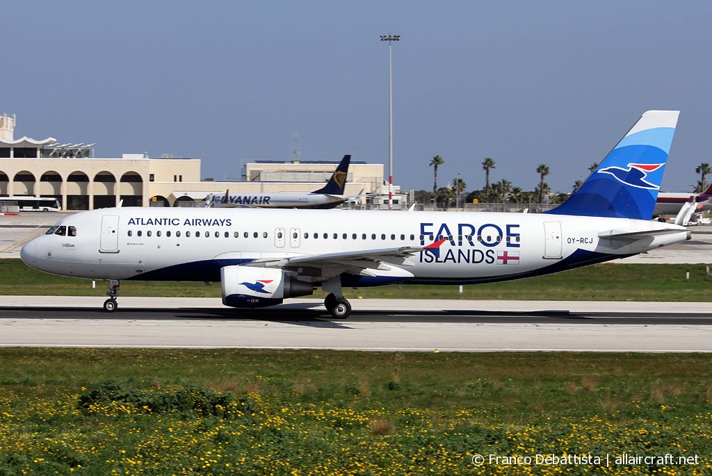 OY-RCJ (7465) 2016 Airbus A320-214