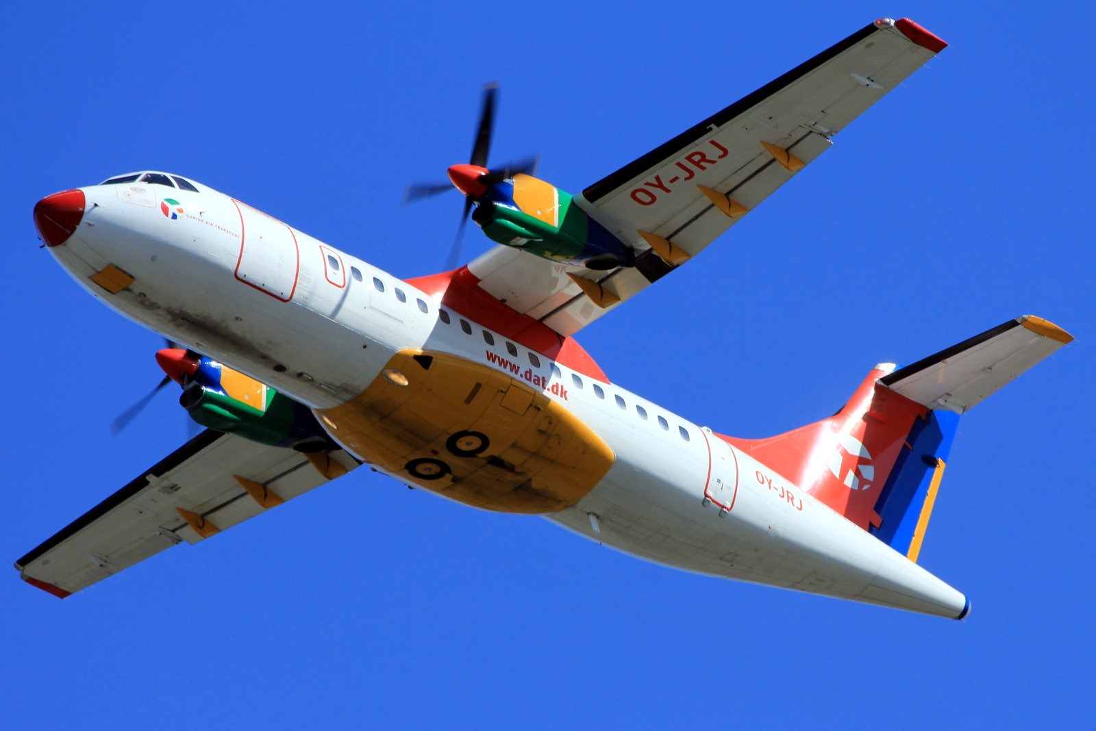 OY-JRJ ( 036 ) 1986 ATR-42-320