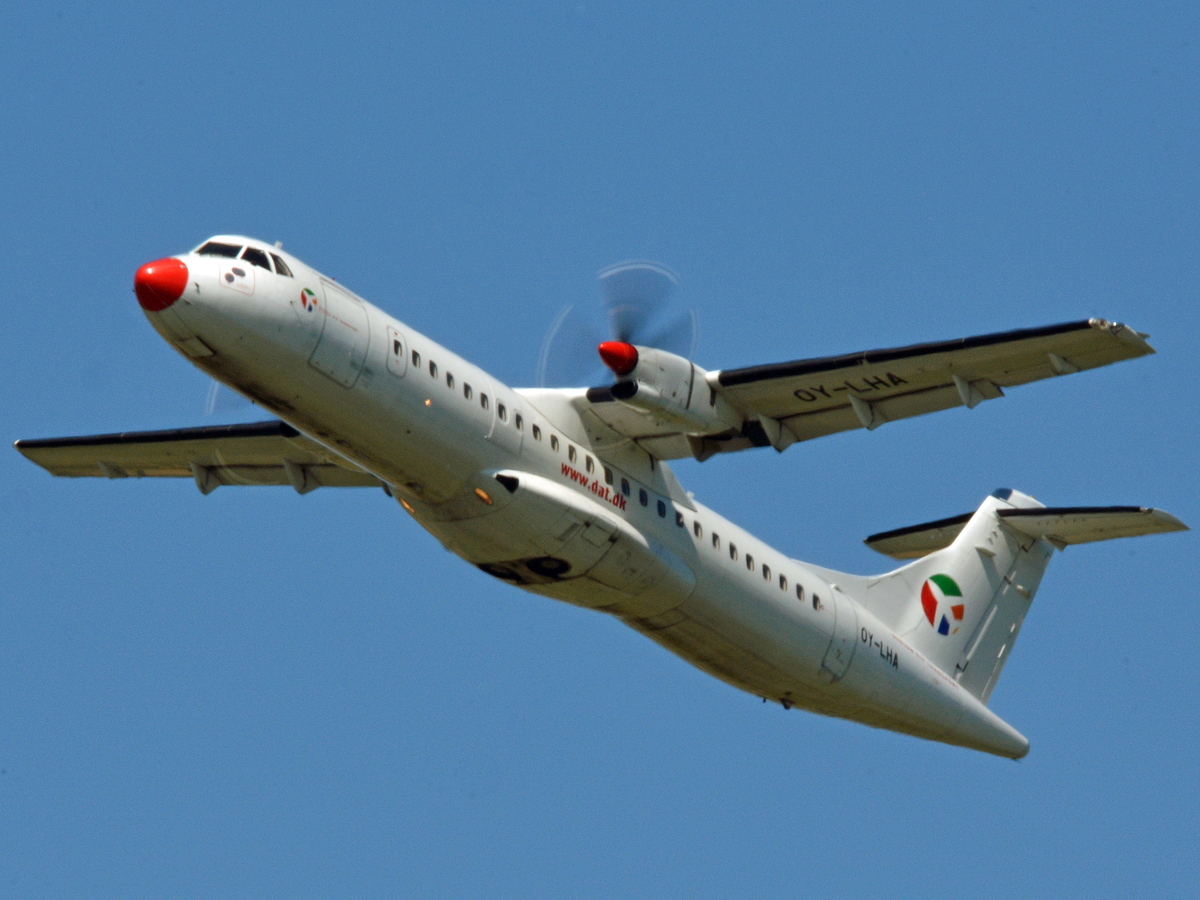 OY-LHA (508) 1996 ATR-72-202