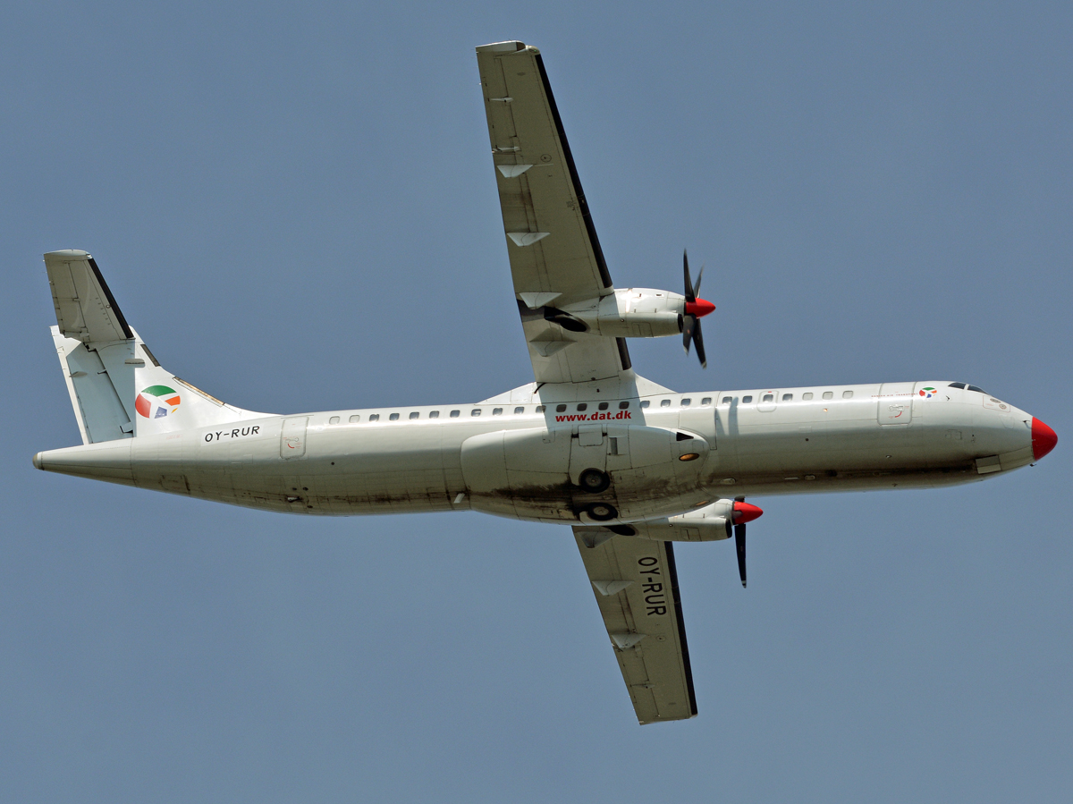 OY-RUR (145) 1989 ATR-72-201