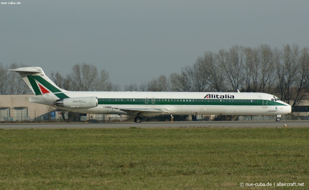 I-DAND (53061) 1992 McDonnell Douglas MD-82