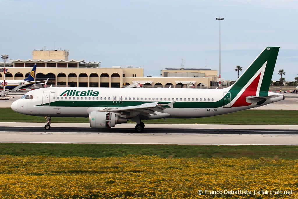EI-DTO (4152) 2010 Airbus A320-216