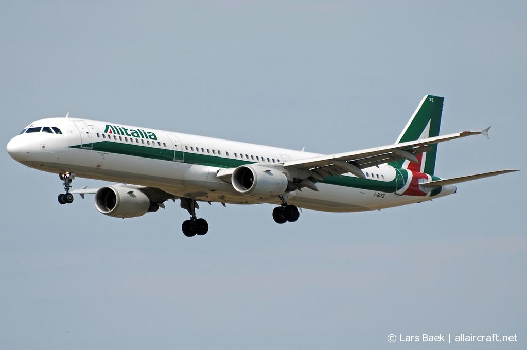 I-BIXS (cn 00599) Airbus A321-112