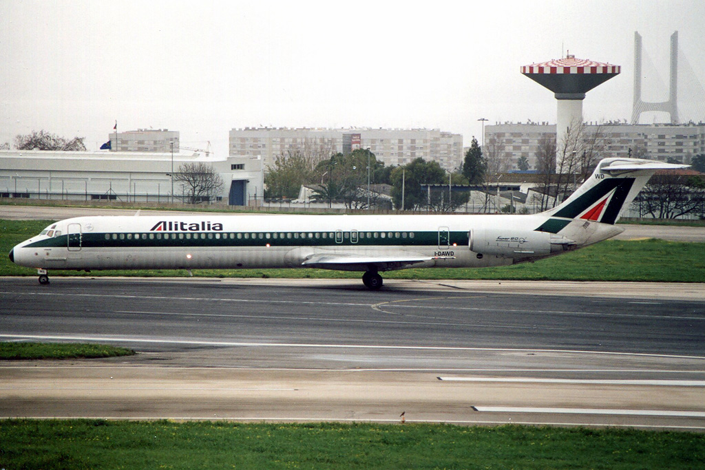 I-DAWD, (cn 49199), McDonnell Douglas MD-82