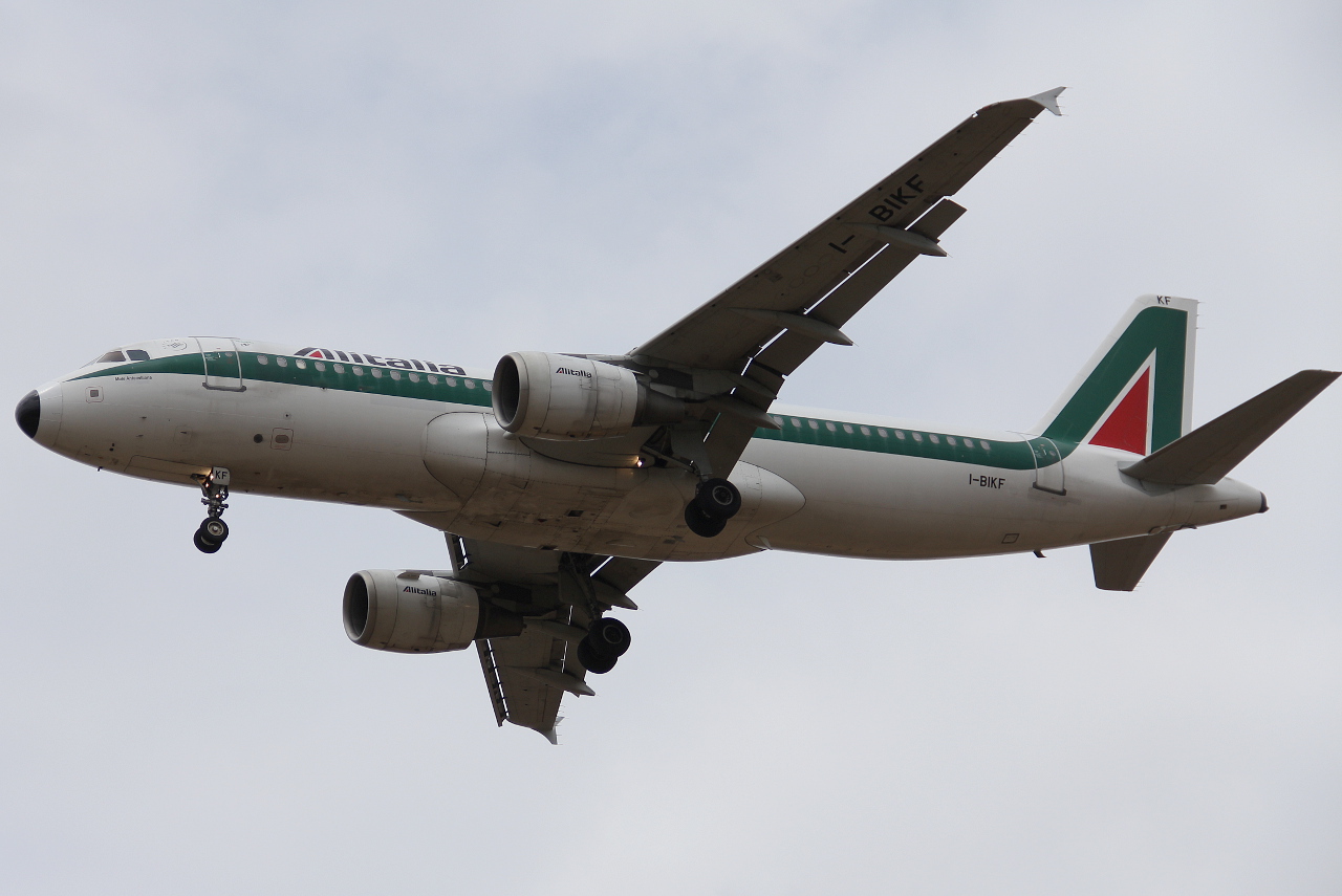 I-BIKF (1473) 2001 Airbus A320-214