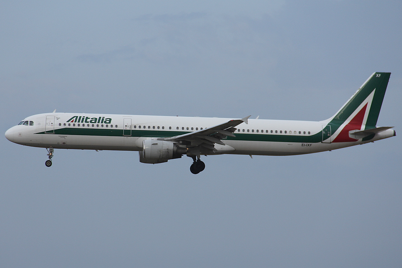 EI-IXF (515) 1995 Airbus A321-112