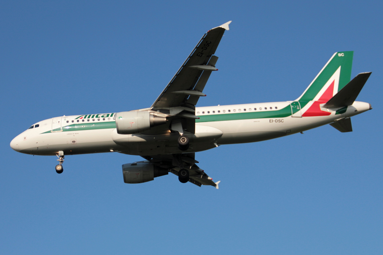 EI-DSC (2995) 2006 Airbus A320-216