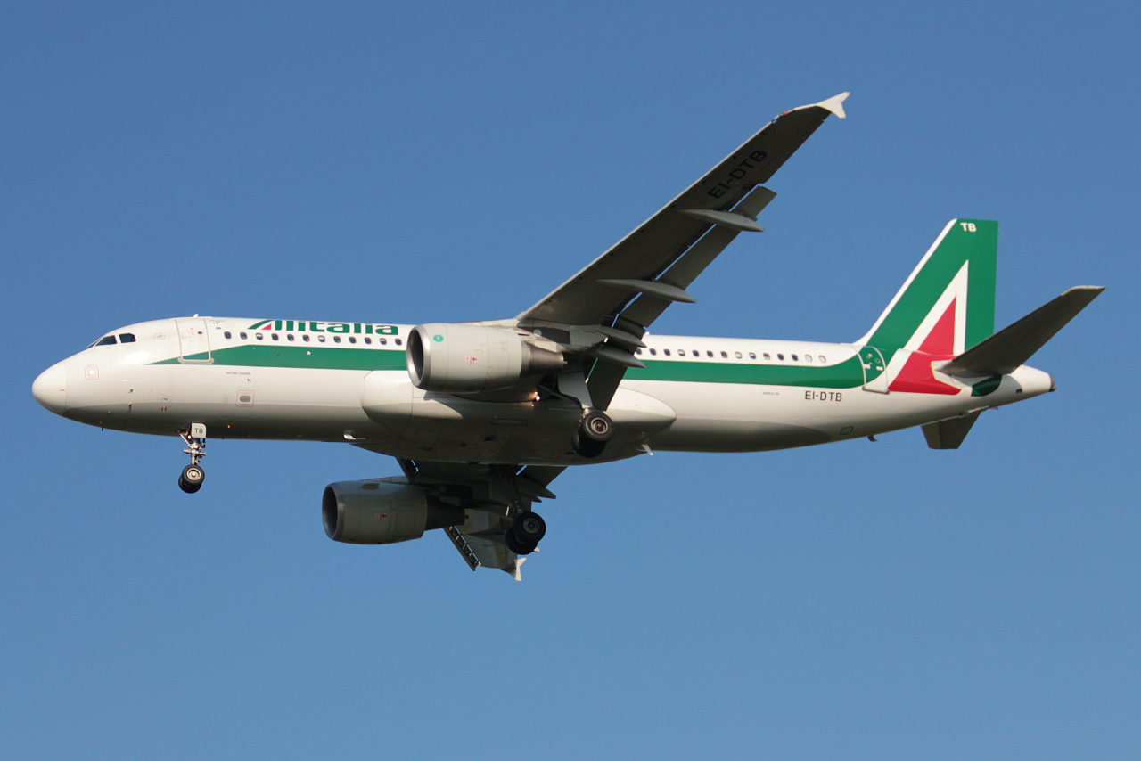 EI-DTB (3815) 2009 Airbus A320-216