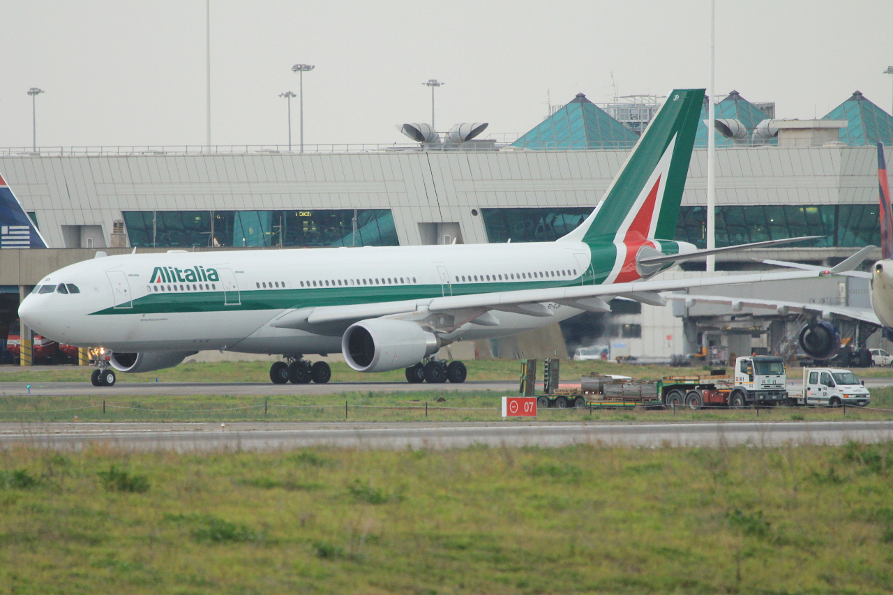 EI-EJP, (cn 1354), Airbus A330-202