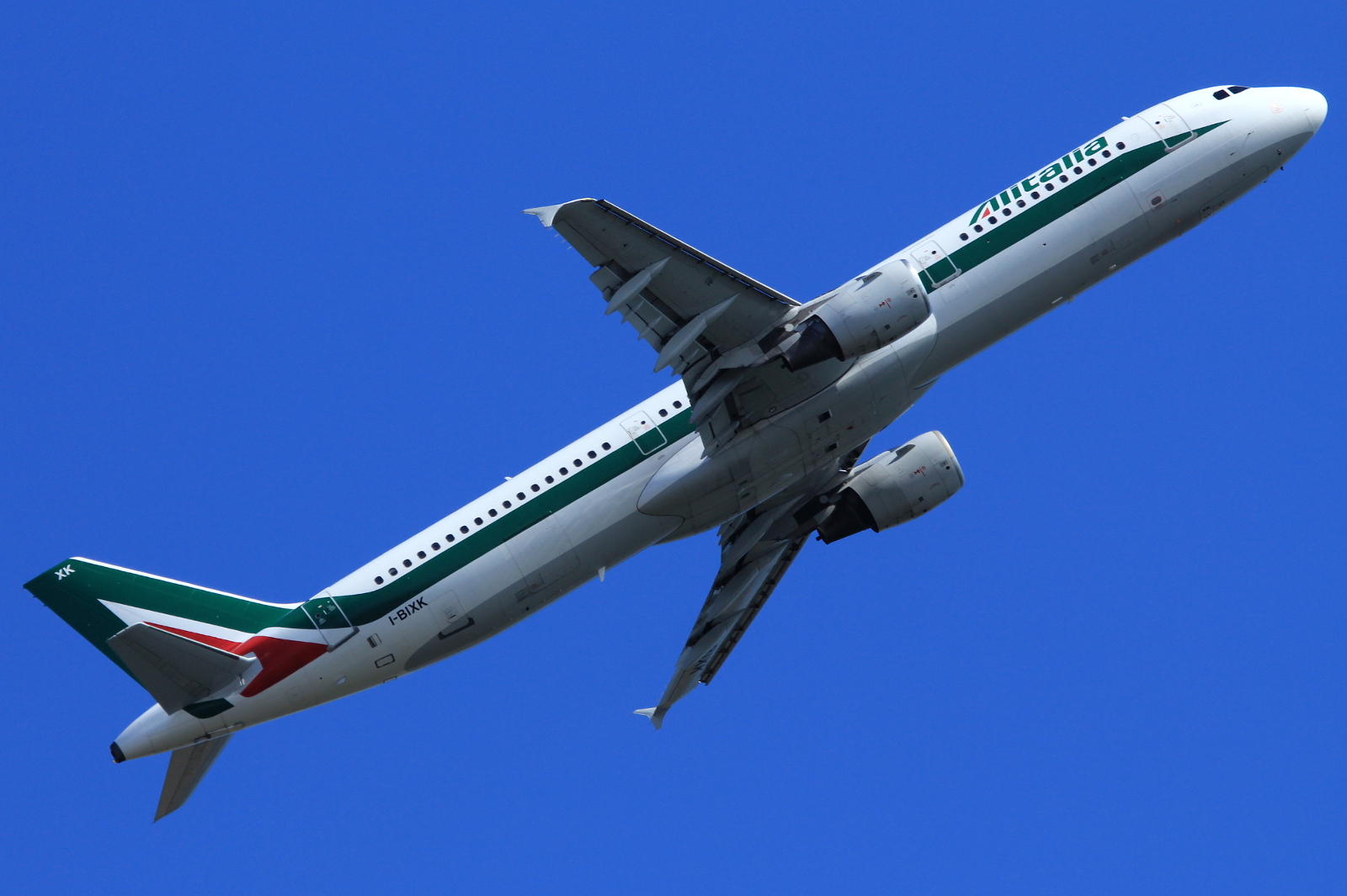 I-BIXK · Airbus A321-112 · (FCO / LIRF)