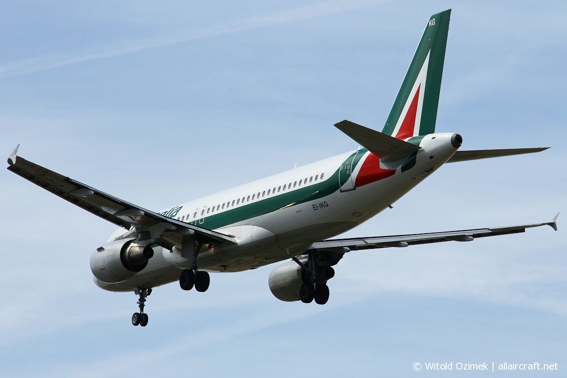 EI-IKG (1480) 2001 Airbus A320-214
