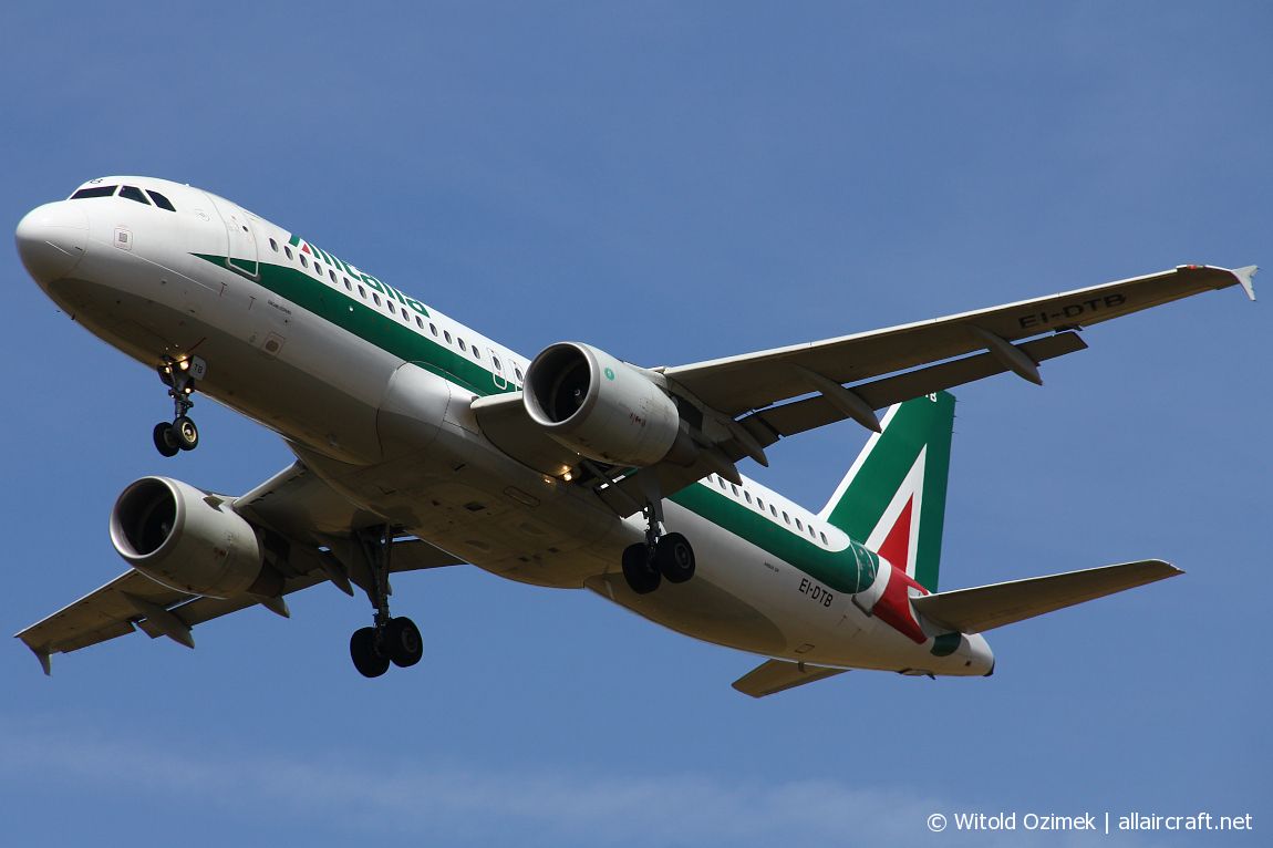 EI-DTB (3815) 2009 Airbus A320-216