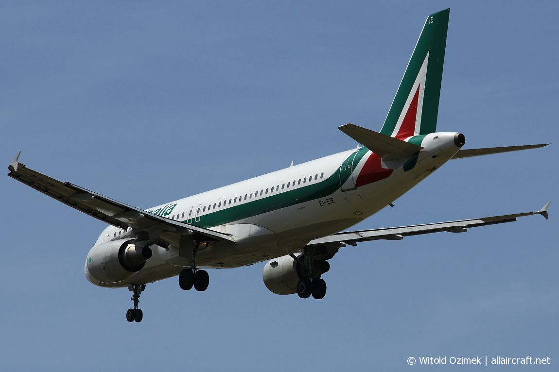 EI-EIE (4536) 2010 Airbus A320-216