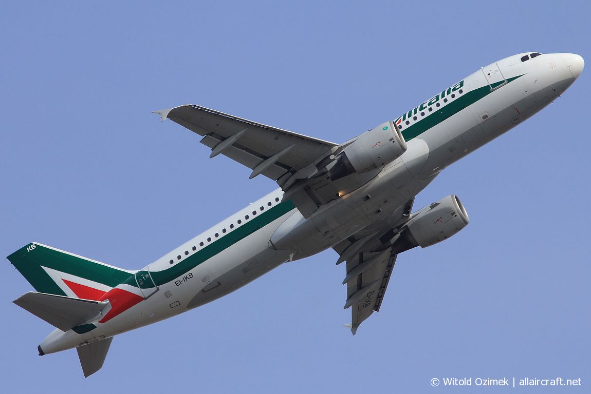EI-IKB (1226) 2000 Airbus A320-214