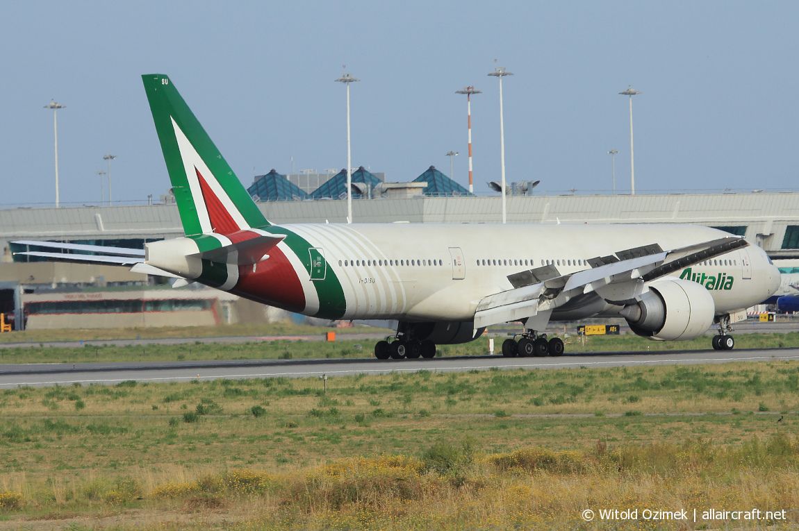 I-DISU (32858) 2002 Boeing 777-243ER