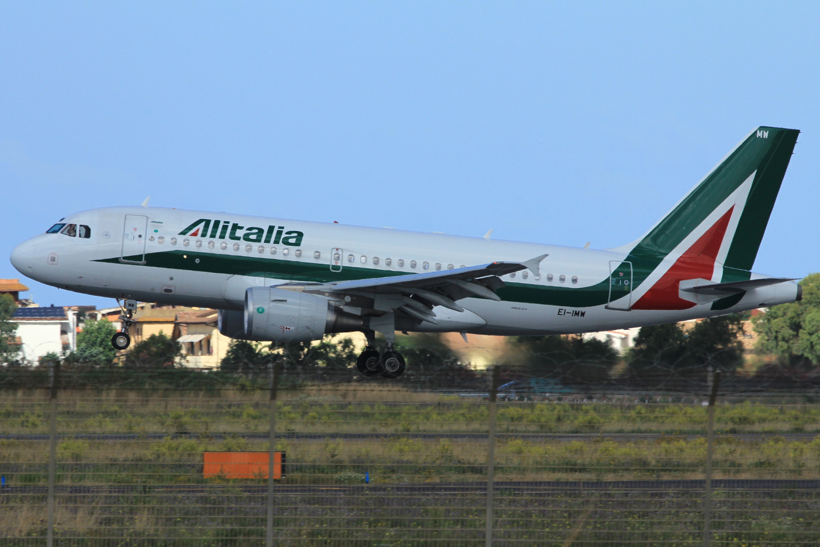 EI-IMW (5383) 2012 Airbus A319-111