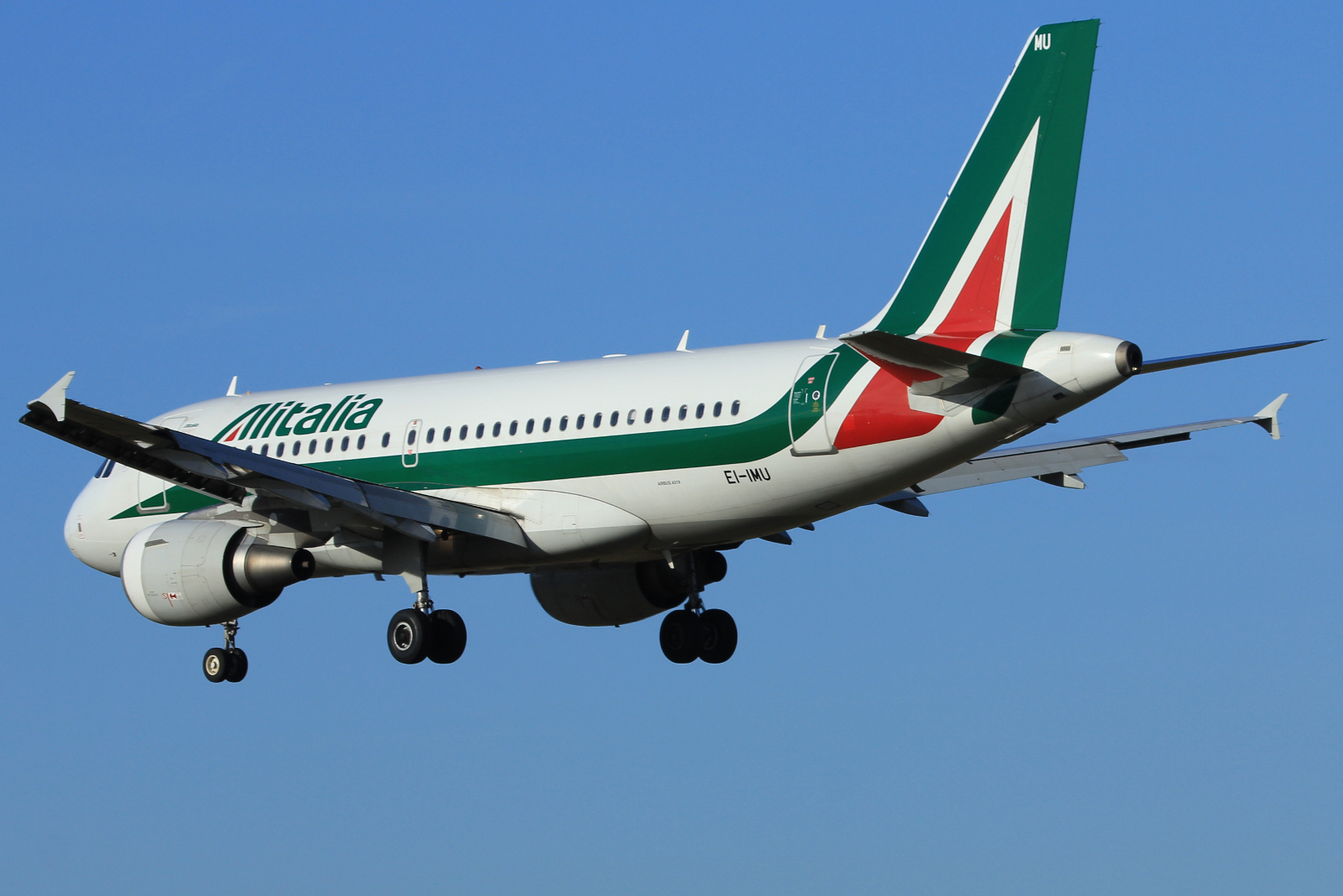 EI-IMU (5130) 2012 Airbus A319-111