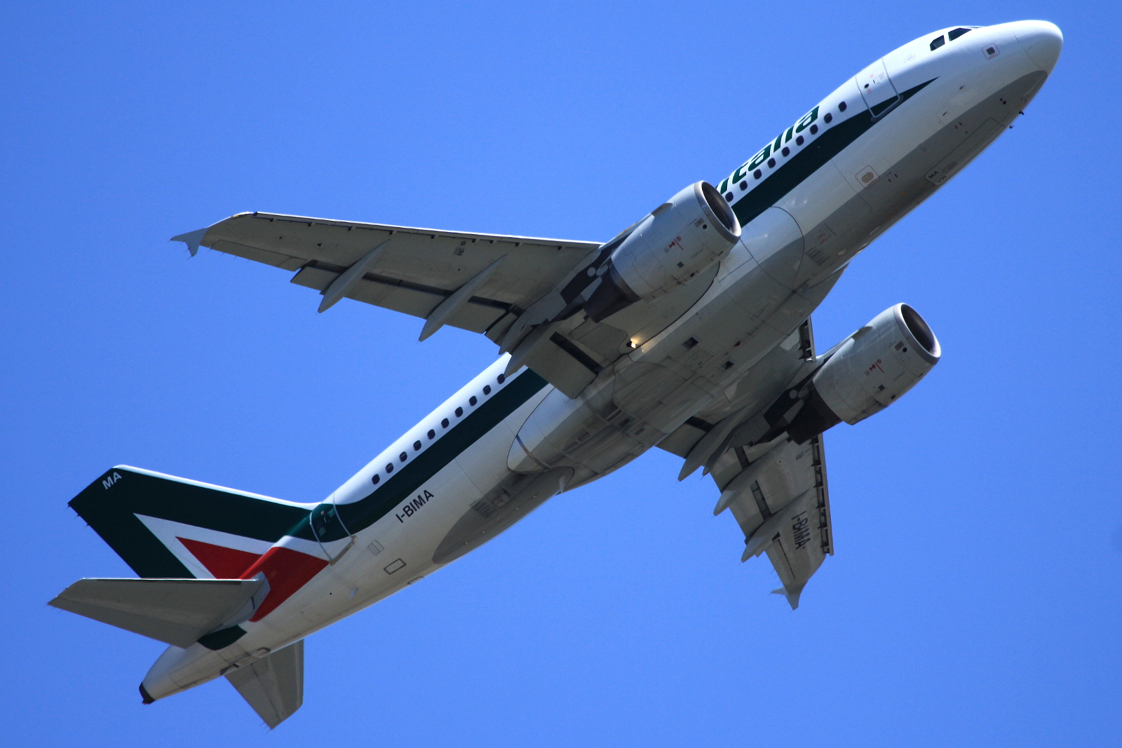 I-BIMA (1722) 2002 Airbus A319-112