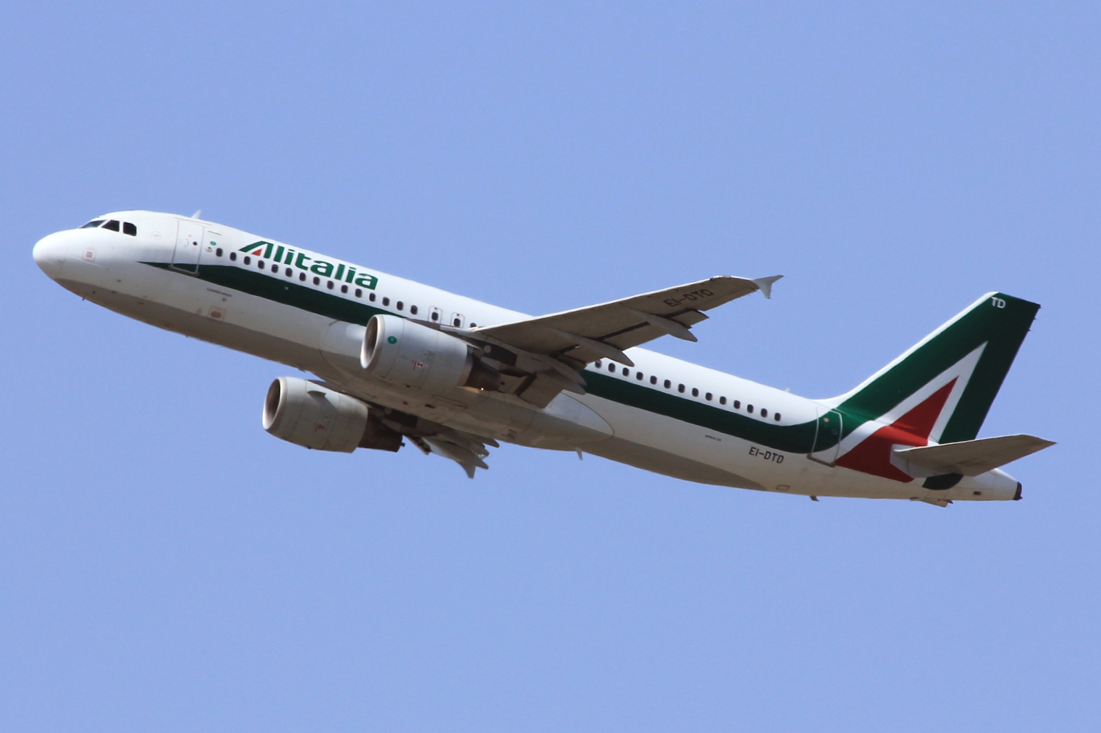 EI-DTD (cn 3846) Airbus A320-216