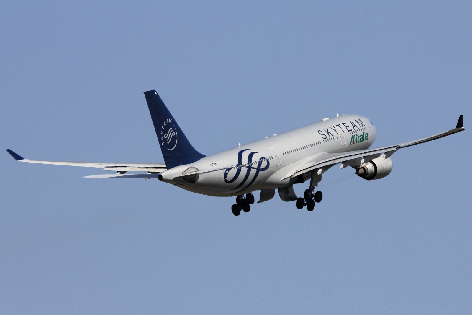 EI-DIR (272) 1999 Airbus A330-202