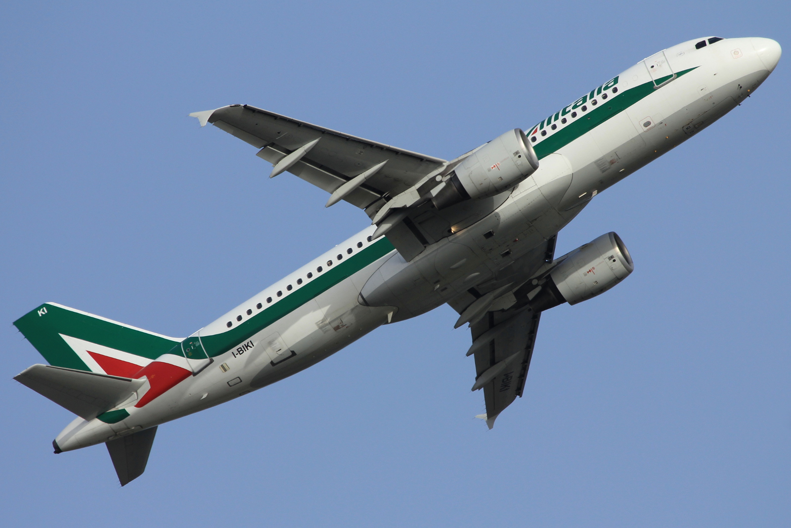 I-BIKI (1138) 1999 Airbus A320-214