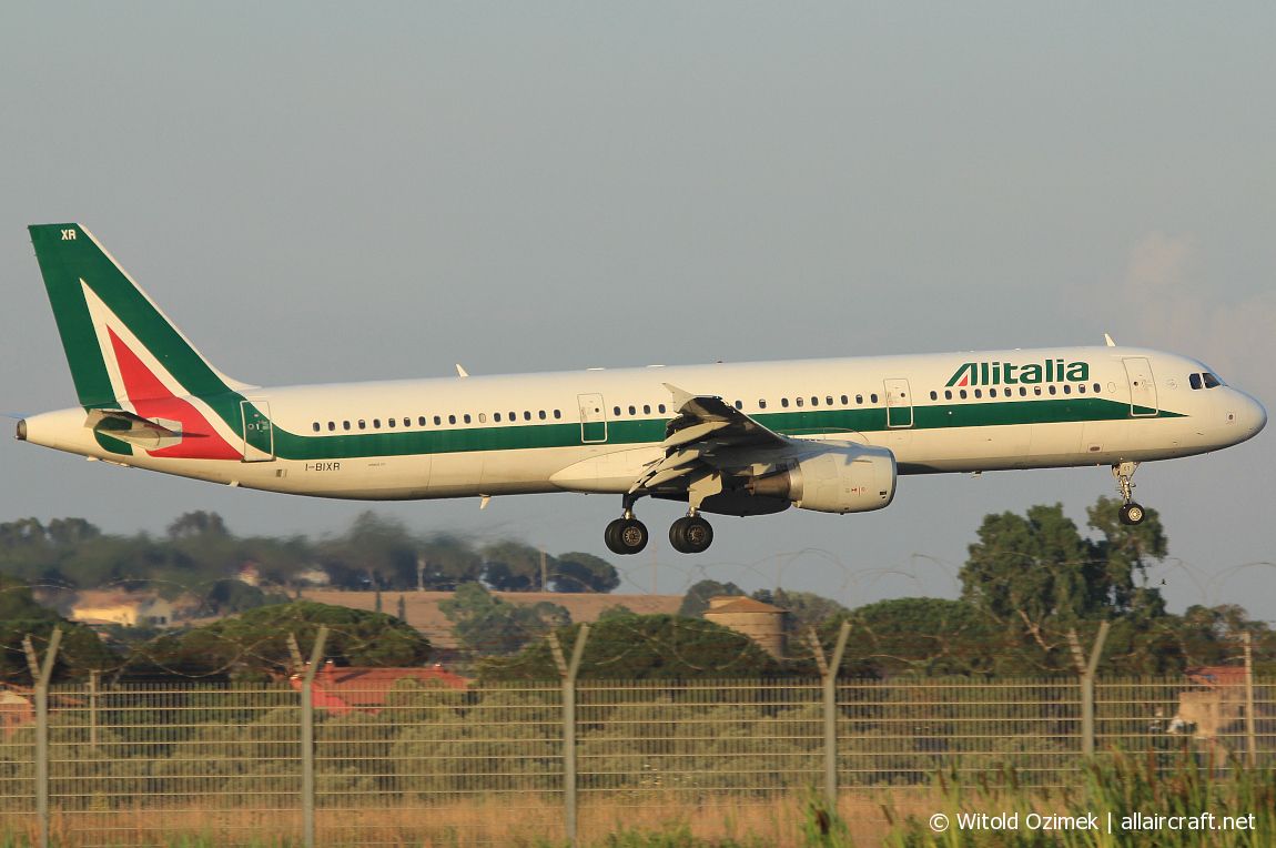 I-BIXR (593) 1997 Airbus A321-112