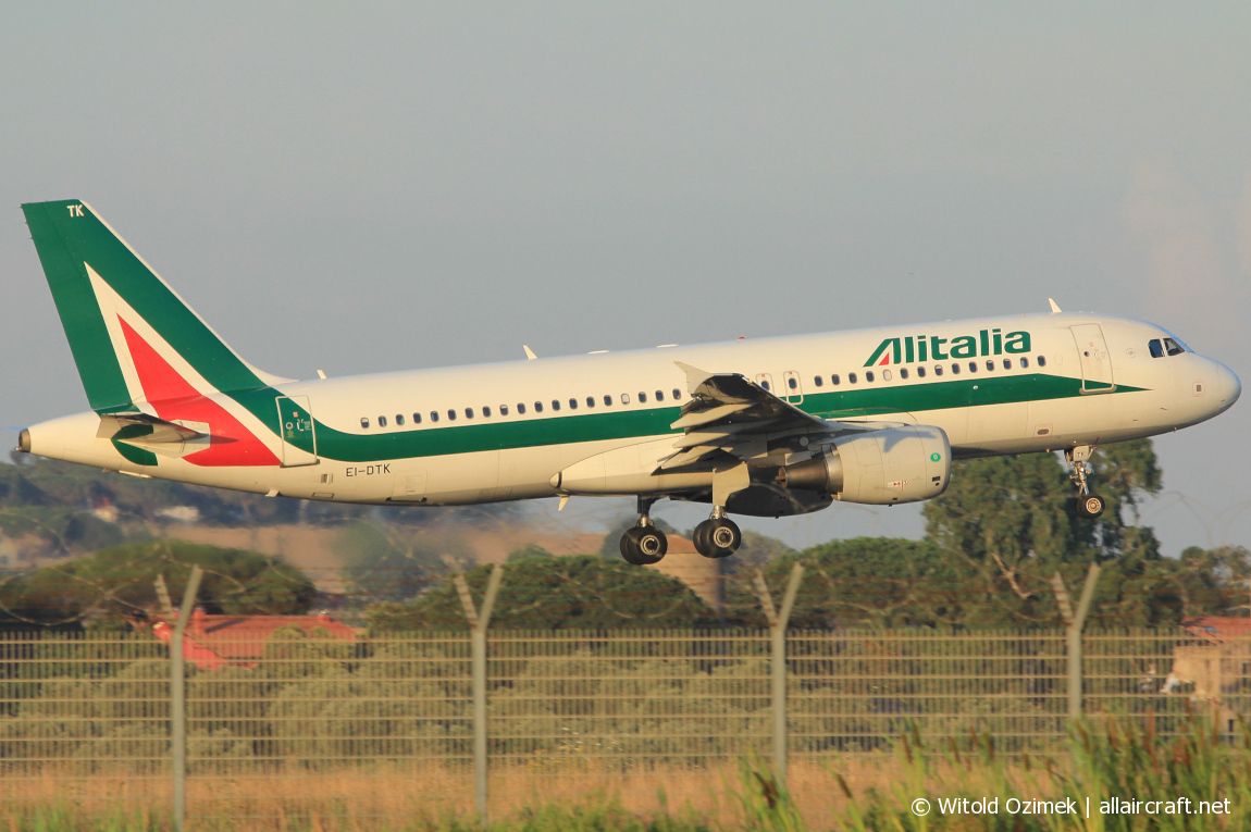 EI-DTK (4075) 2009 Airbus A320-216
