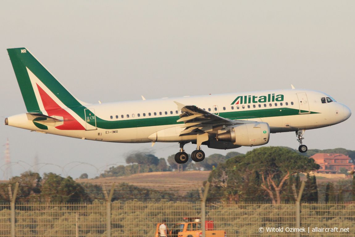 EI-IMR (4875) 2011 Airbus A319-111