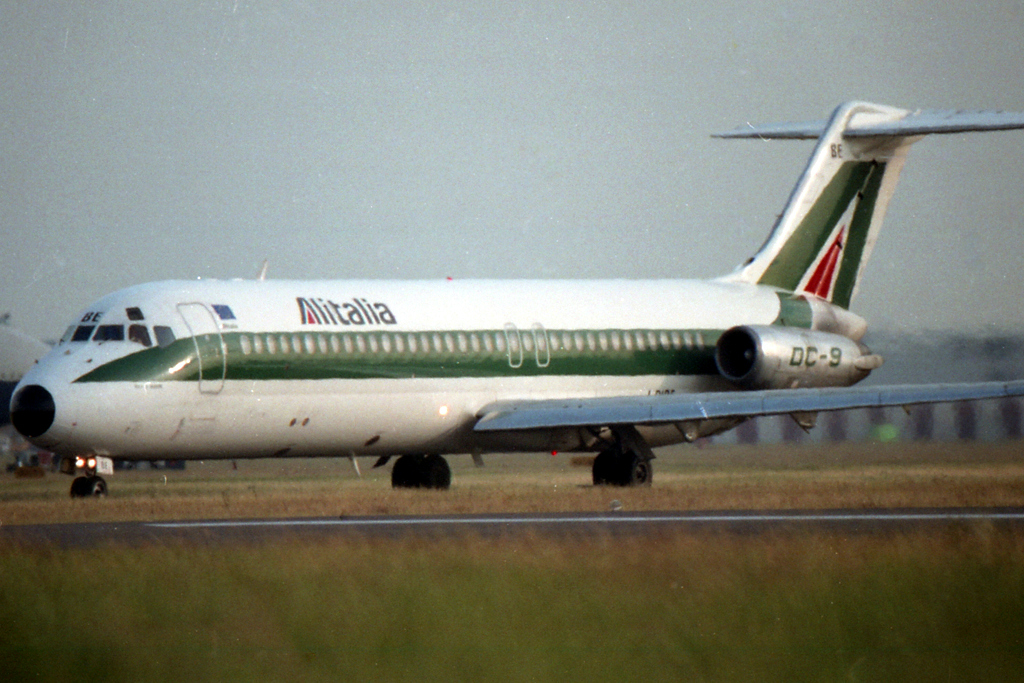 I-DIBE (47046) 1967 McDonnell Douglas DC-9-32