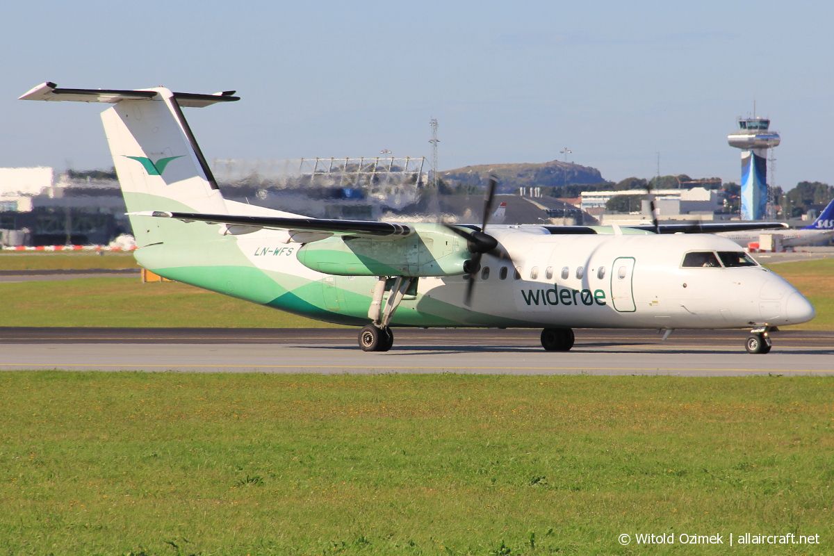 LN-WFS (535) 1999 Bombardier Dash 8-Q311