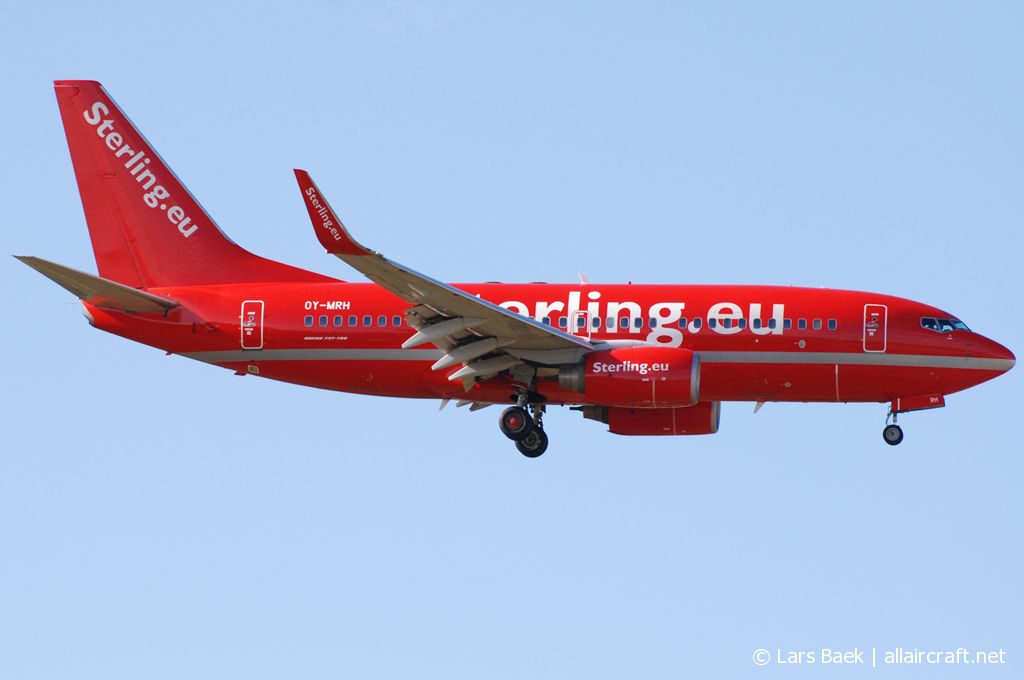 OY-MRH (28013) Boeing 737-7L9