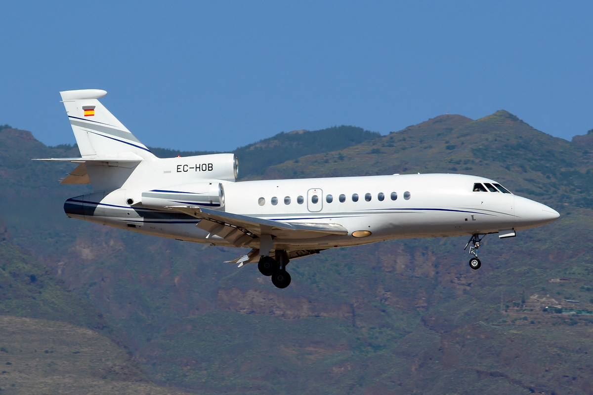 EC-HOB (43) 1999 Dassault Falcon 900EX