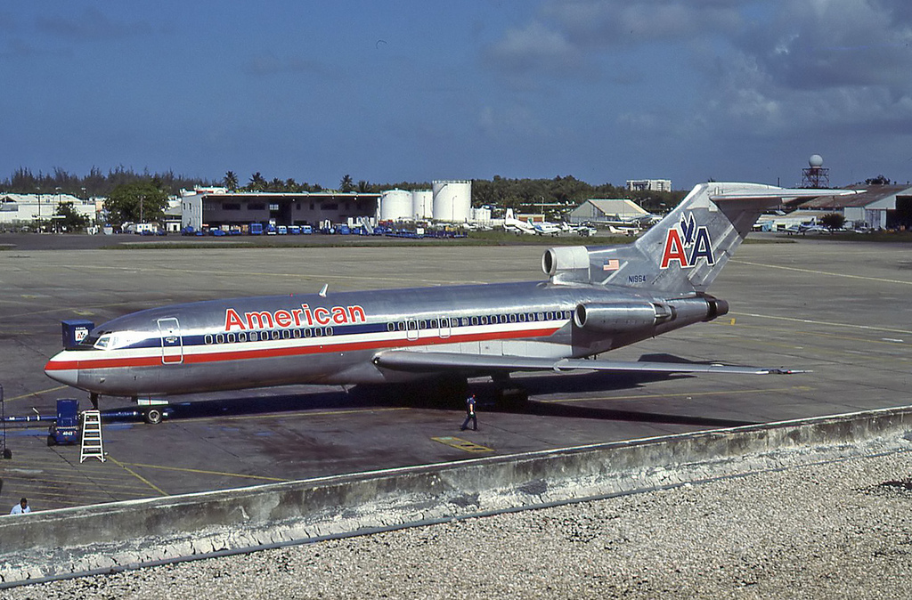 N1964, (cn 19838/551), Boeing 727-123