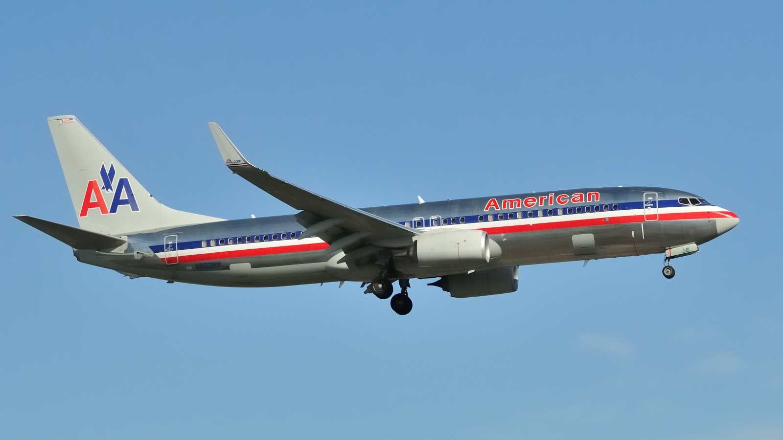 N892NN  (cn 31145) Boeing 737-823