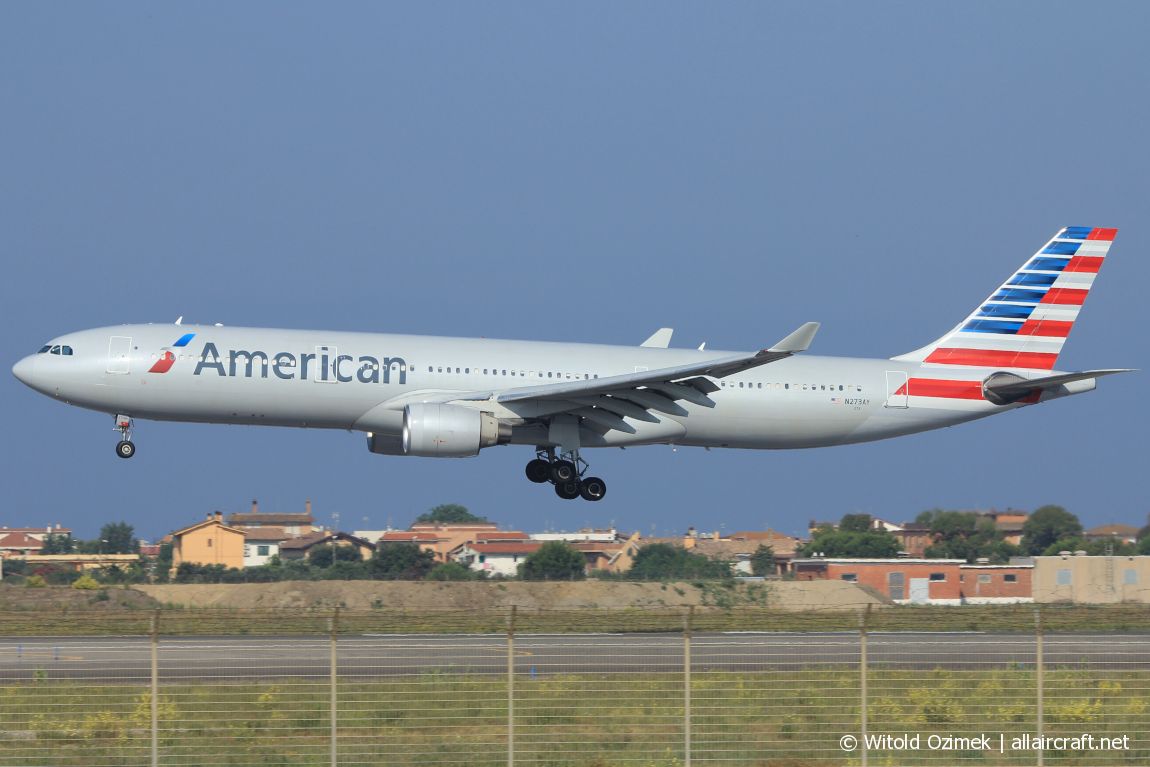 N273AY (337) 2000 Airbus A330-323