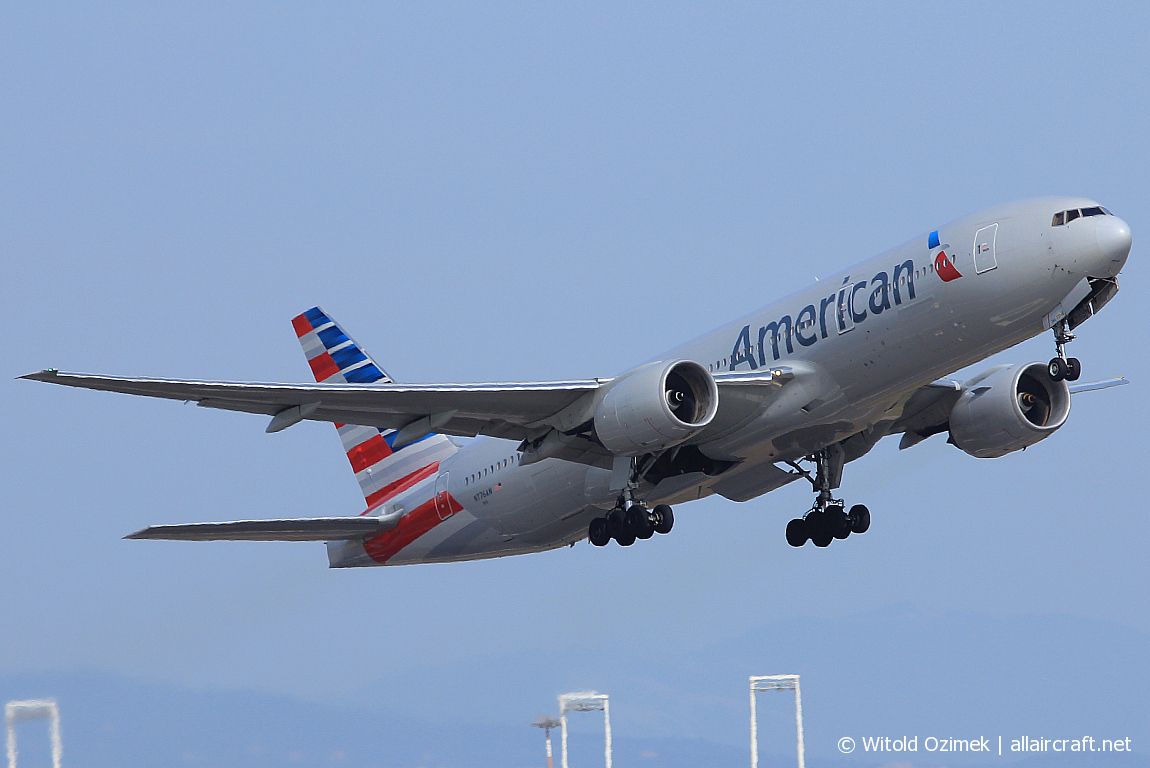 N776AN (cn 29582) Boeing 777-223ER