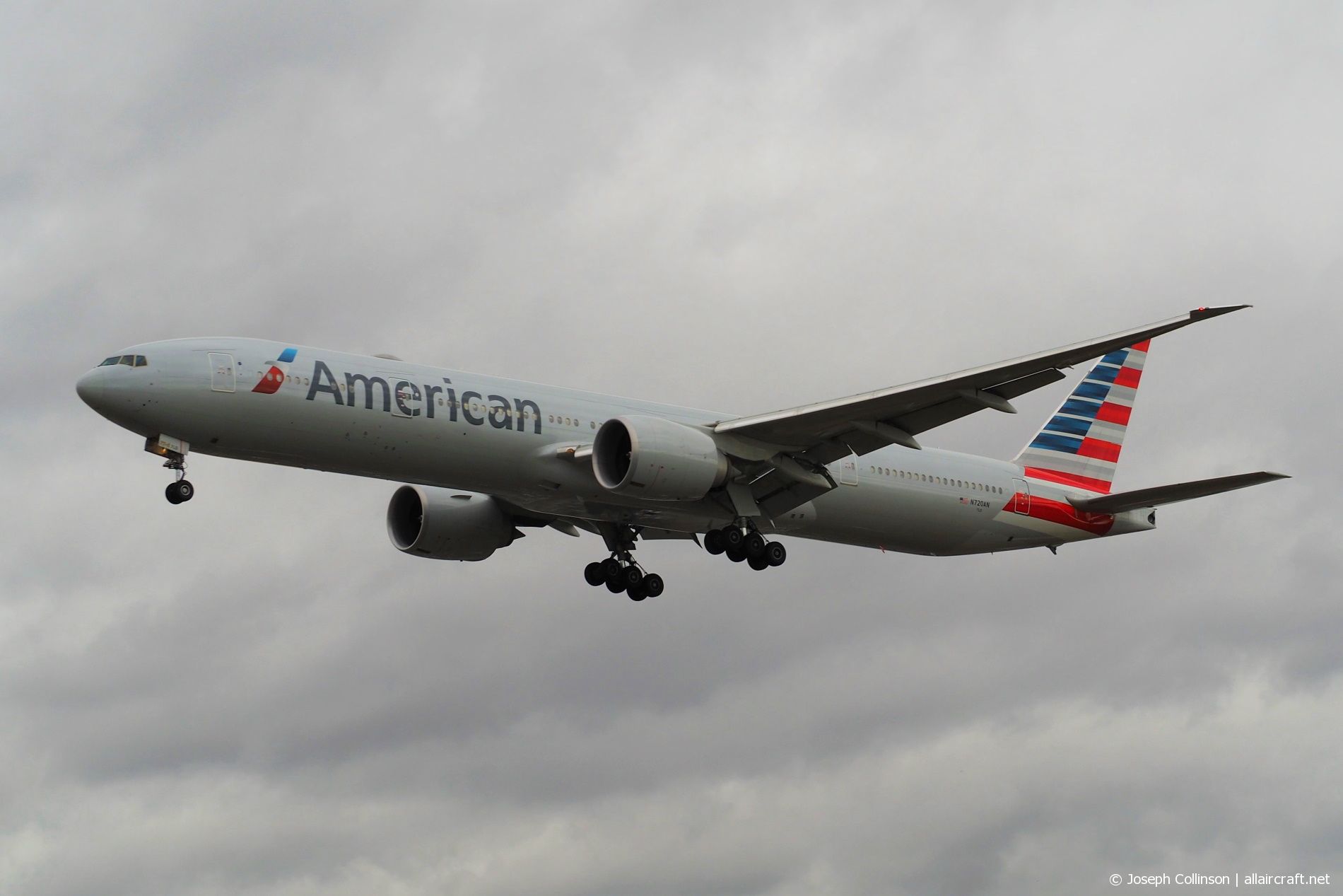 N720AN (cn 33522) Boeing 777-323ER