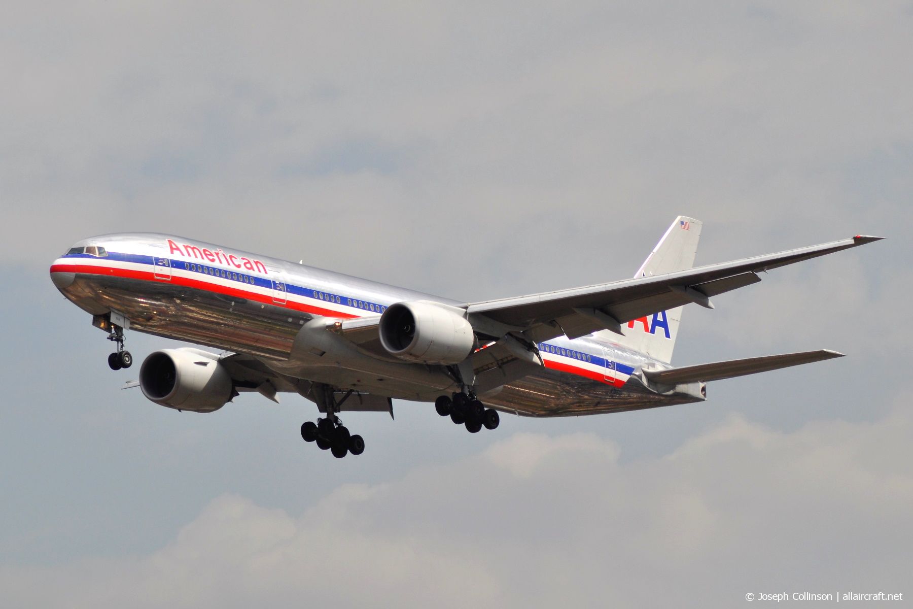 N766AN (32880) 2003 Boeing 777-223(ER)
