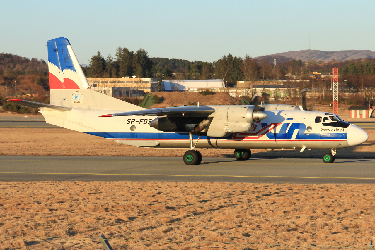 SP-FDS (12205) 1982 Antonov An-26B