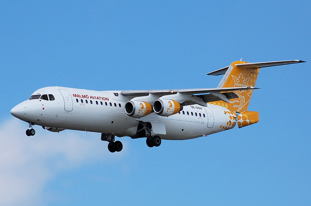 SE-DSV (E3250) 1994 British Aerospace Avro RJ100
