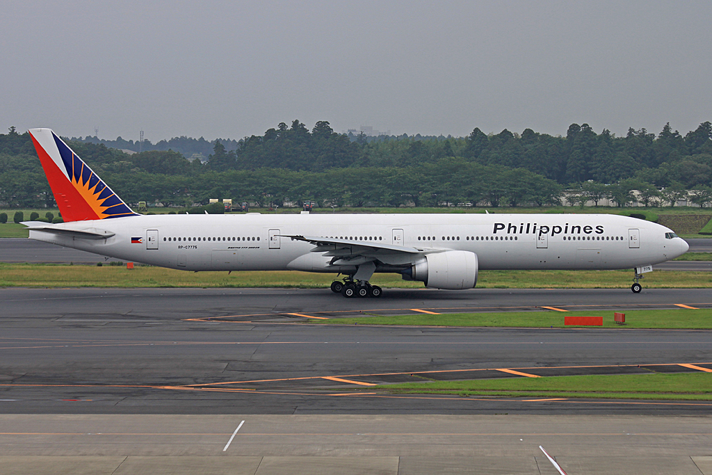 RP-C7775 (35555) 2012 Boeing 777-3F6 ER